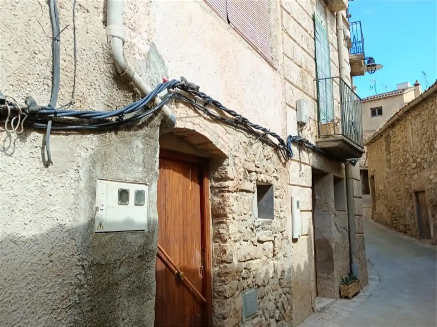 Casa adosada en venta en Carrer de la Cendra, 16, Tàrrega Vista exterior de Casa adosada en venta en Tàrrega con Balcón