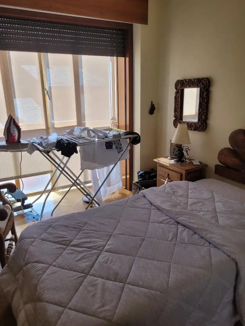 Habitació a Calle Duque de Medinaceli, 21, Centro - Casco Histórico Dormitori de Dúplex per a compartir en San Lorenzo de El Escorial amb Aire condicionat, Calefacció i Parquet