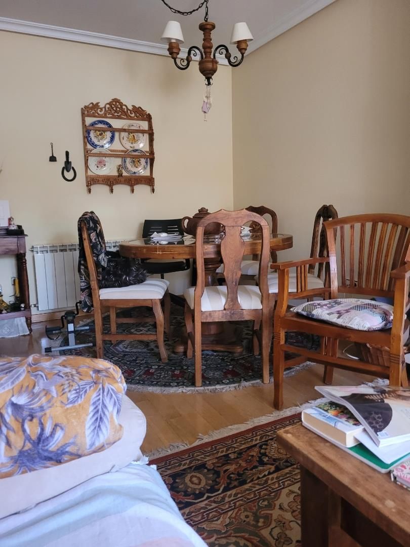 Menjador de Dúplex per a compartir en San Lorenzo de El Escorial amb Aire condicionat, Calefacció i Parquet