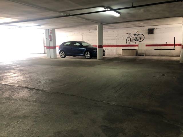 Garaje en Alquiler en Camino Colonia Romana, 12 en Albufereta