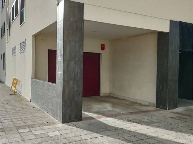 Garaje en Alquiler en Travesía Poste, 3 en Navia