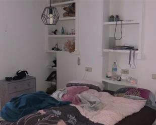 Bedroom of Apartment to share in  Madrid Capital  with Balcony