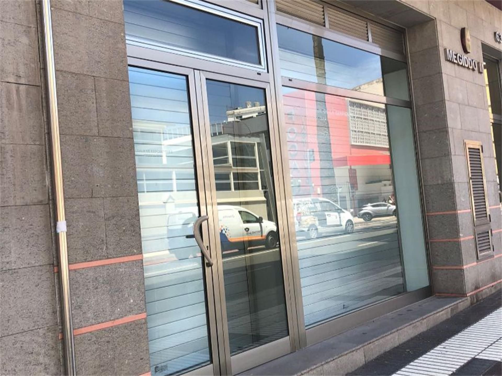 Local de alquiler en Avenida Primero de Mayo, 63, Triana