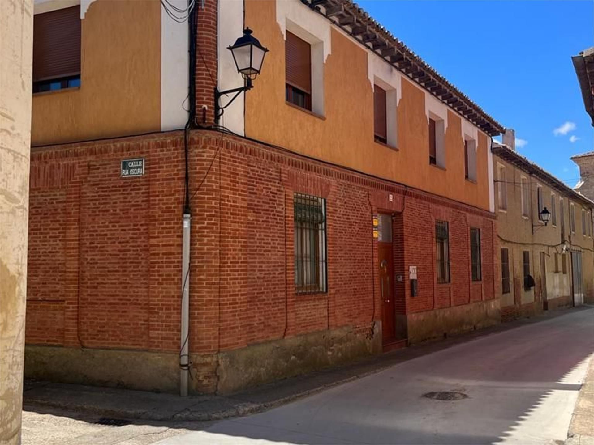Exterior view of Single-family semi-detached for sale in Paredes de Nava  with Heating