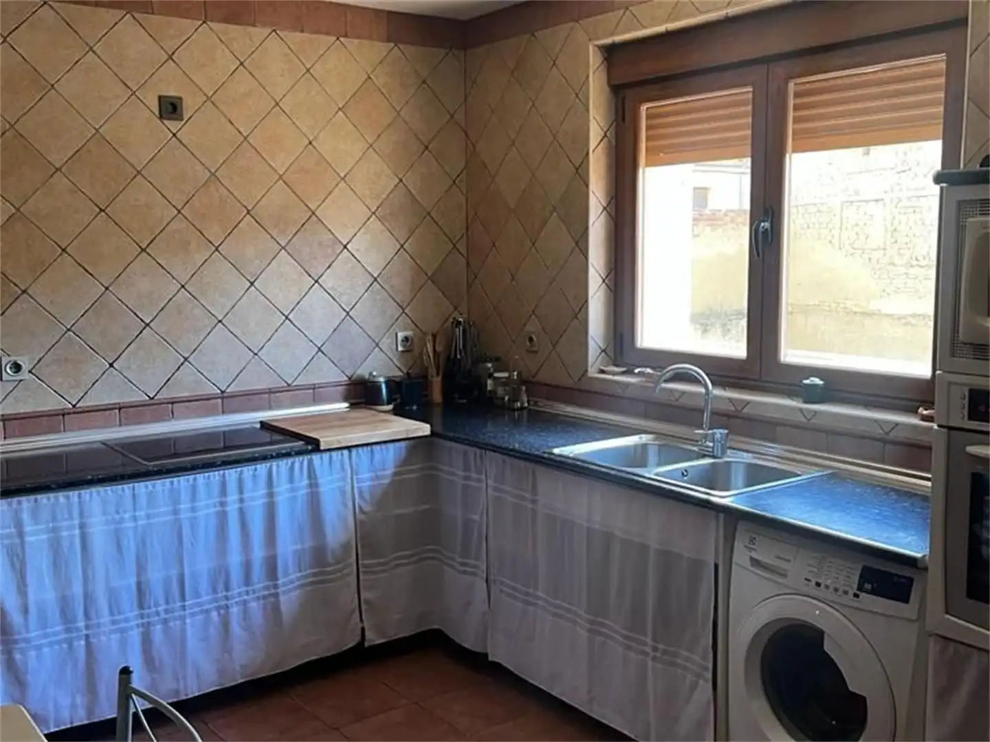 Kitchen of Detached homes for sale in Paredes de Nava