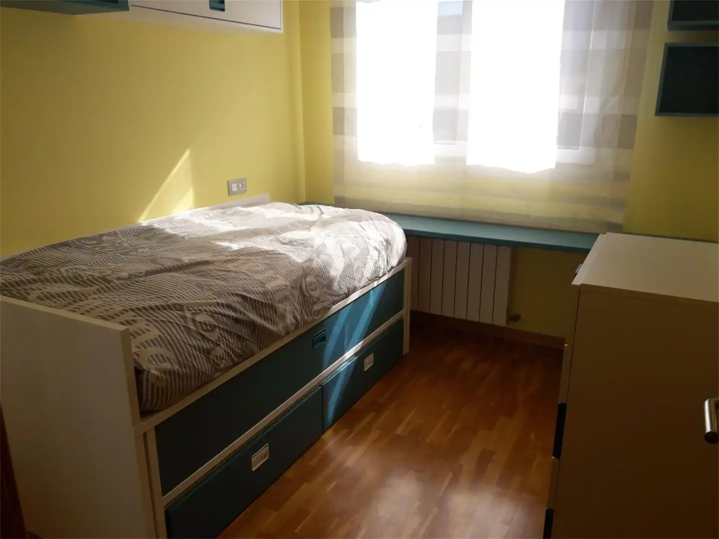 Wohnung zum Verkauf in AS-217, 44, Tineo Schlafzimmer von Wohnung zum Verkauf in Tineo mit Heizung, Parkett und Abstellraum