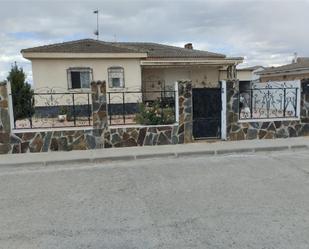 Vista exterior de Casa o xalet en venda en Calera y Chozas amb Aire condicionat i Terrassa