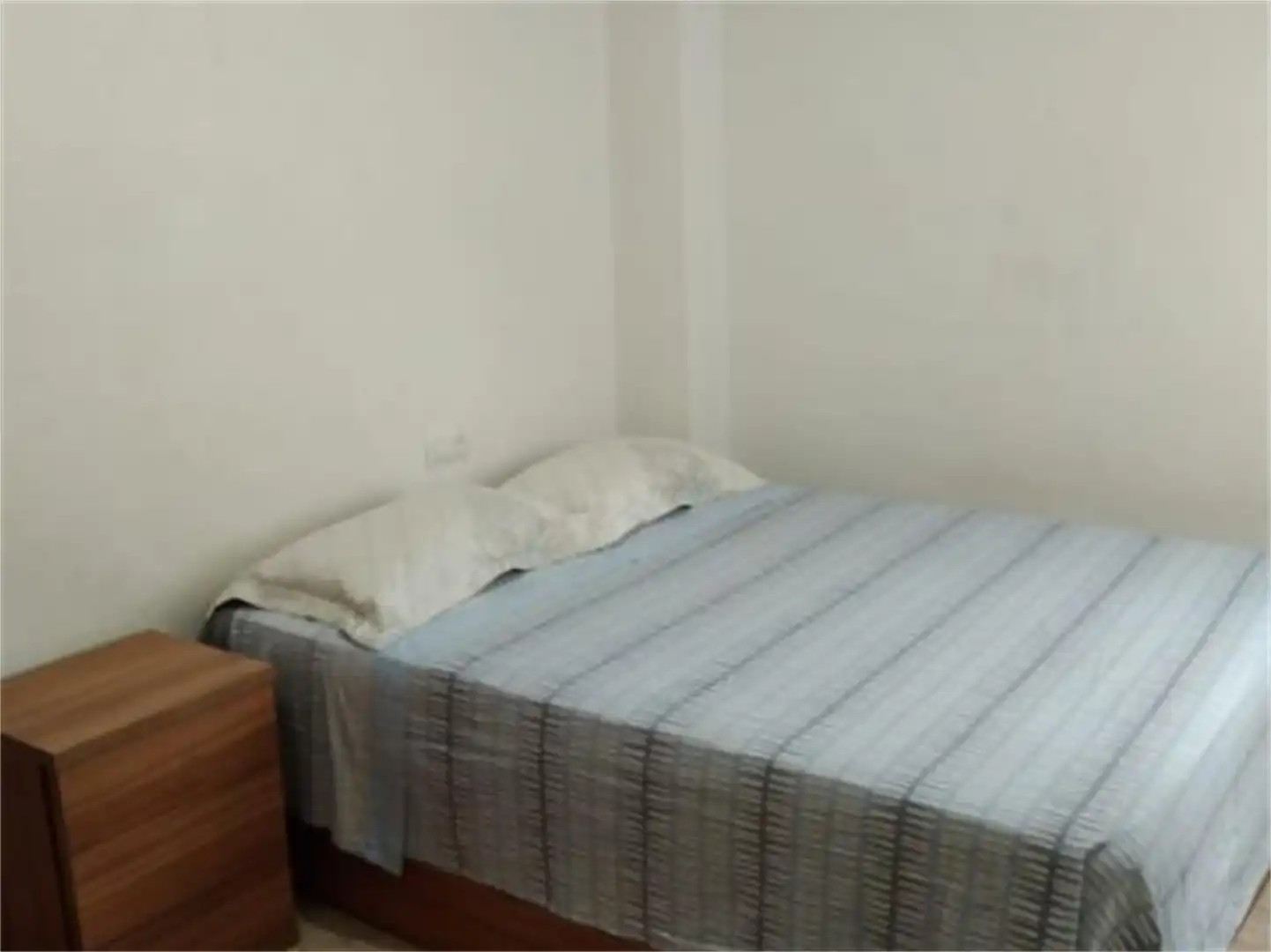Habitación de Piso para compartir en Ourense Capital  con Calefacción, Piscina y Balcón