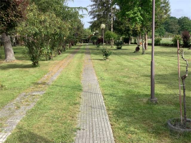 Casa-chalet en Venta en Lugar Meiriz, 7 en Coles