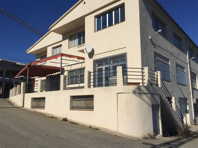 Local comercial en Alquiler en Carretera d'Albanyà, 2 en Llers