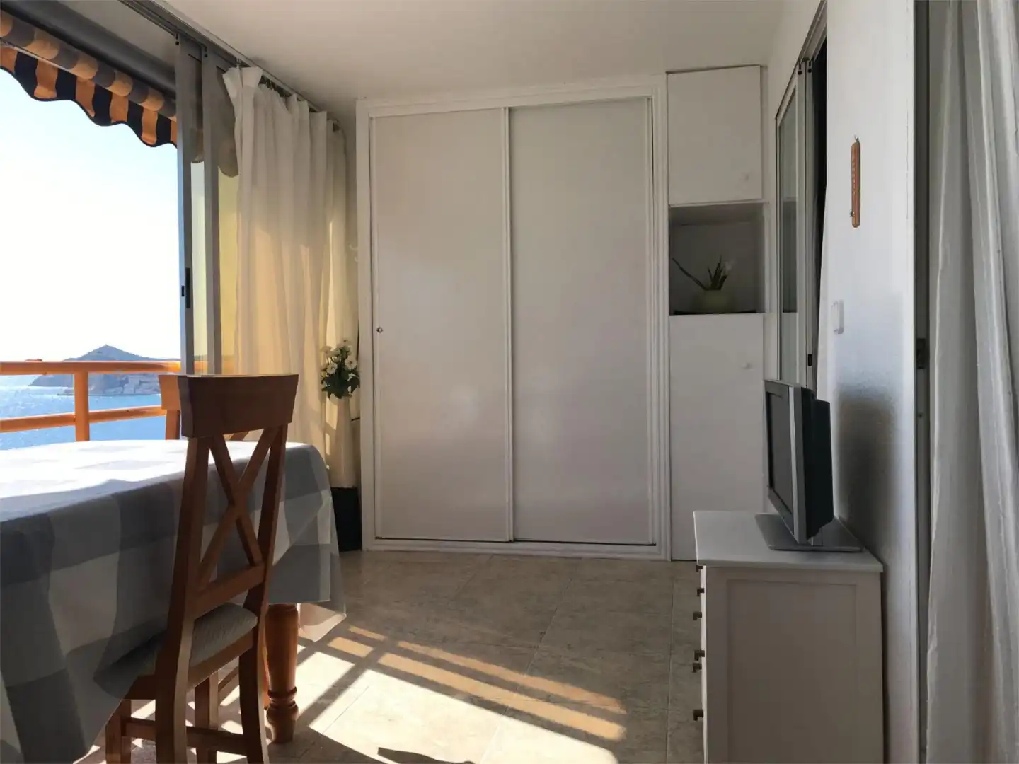 Flat for rent in Avenida de Uruguay, 7, Playa Poniente Flat for rent in Avenida de Uruguay, 7, Playa Poniente