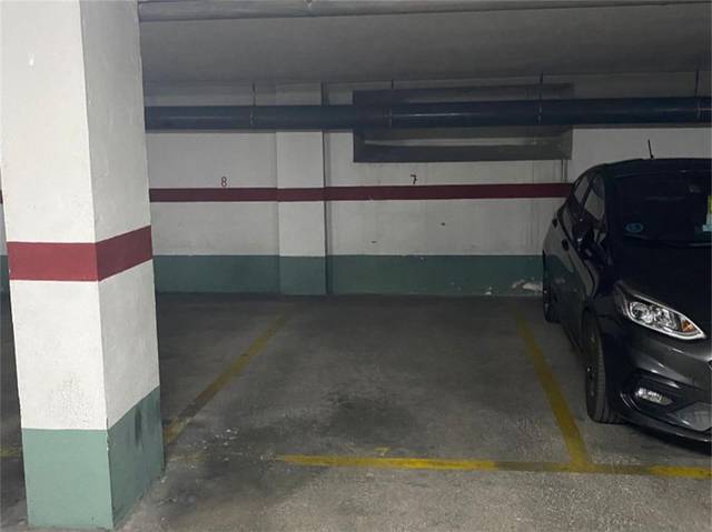 Garaje en Venta en Carrer de la Vall de la Ballestera, 42 en Nou Campanar