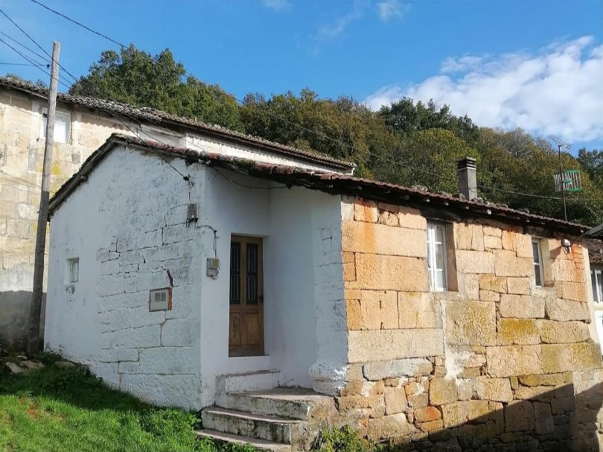 Exterior view of Single-family semi-detached for sale in Ourense Capital   with Storage room