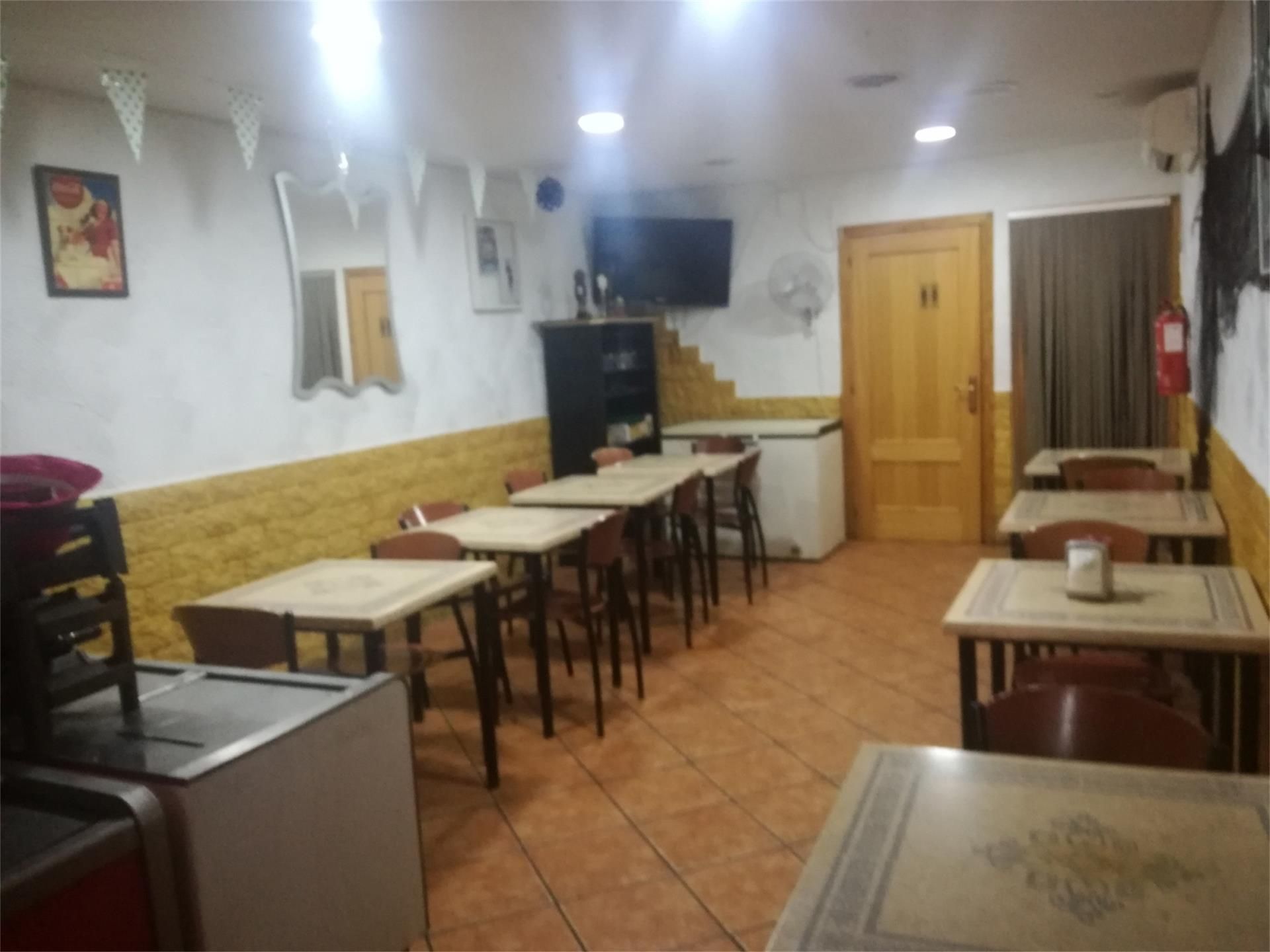 Premises for sale in Castellón de la Plana / Castelló de la Plana  with Air Conditioner and Heating