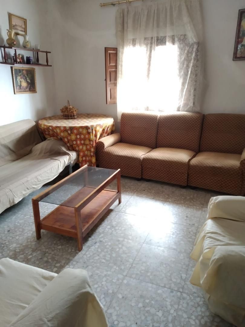 Living room of Single-family semi-detached for sale in Beas de Segura  with Terrace, Furnished and Oven