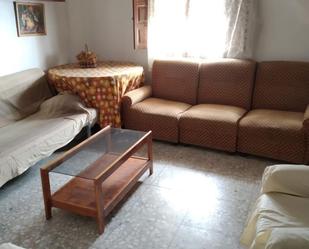 Living room of Single-family semi-detached for sale in Beas de Segura  with Terrace, Furnished and Oven