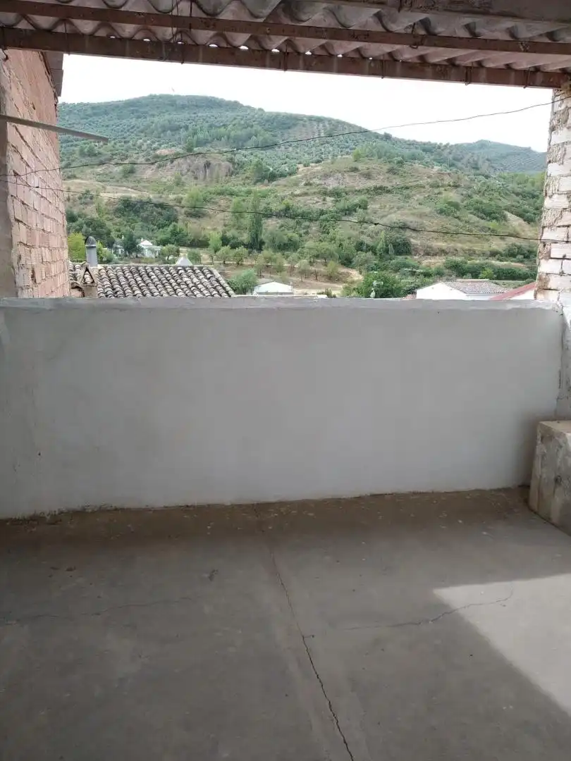Casa adosada en venta en Calle Tobazos, 94, Beas de Segura Terraza de Casa adosada en venta en Beas de Segura con Terraza, Amueblado y Horno