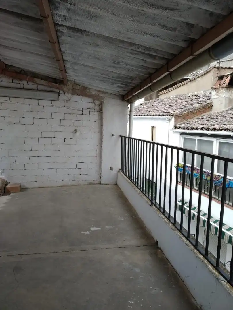 Casa adosada en venta en Calle Tobazos, 94, Beas de Segura Terraza de Casa adosada en venta en Beas de Segura con Terraza, Amueblado y Horno