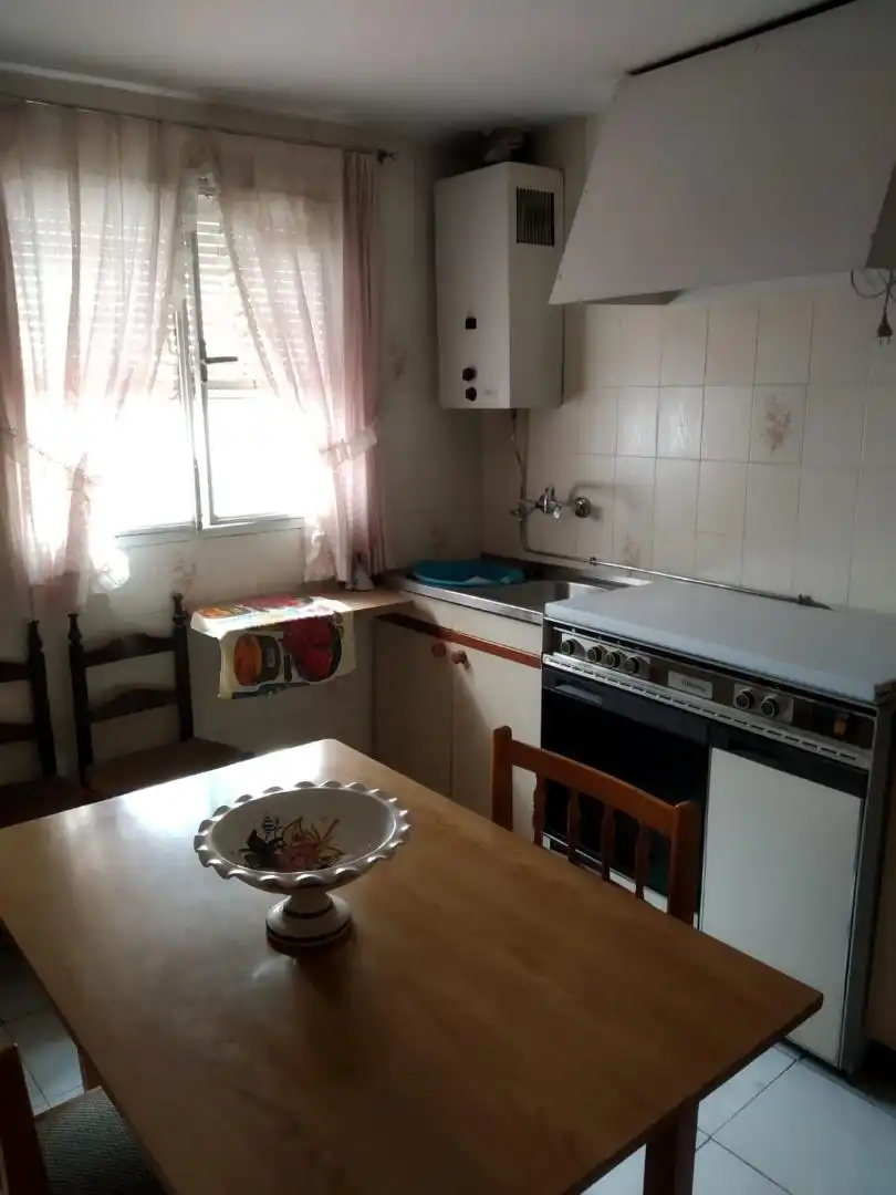 Casa adosada en venta en Calle Tobazos, 94, Beas de Segura Cocina de Casa adosada en venta en Beas de Segura con Terraza, Amueblado y Horno