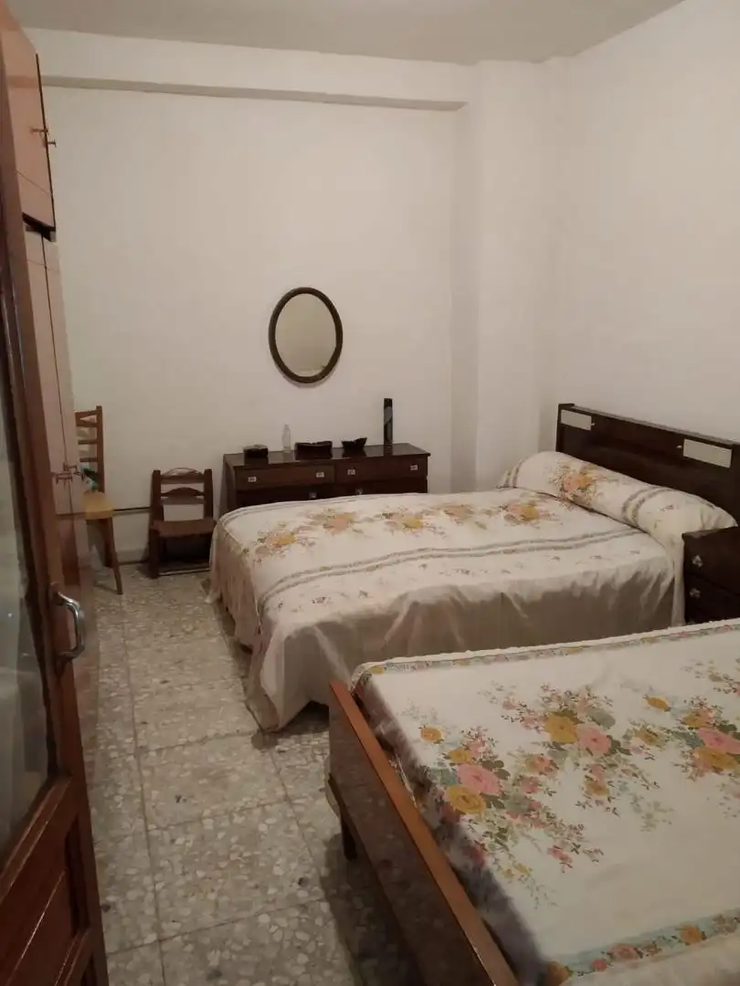 Casa adosada en venta en Calle Tobazos, 94, Beas de Segura Habitación de Casa adosada en venta en Beas de Segura con Terraza, Amueblado y Horno
