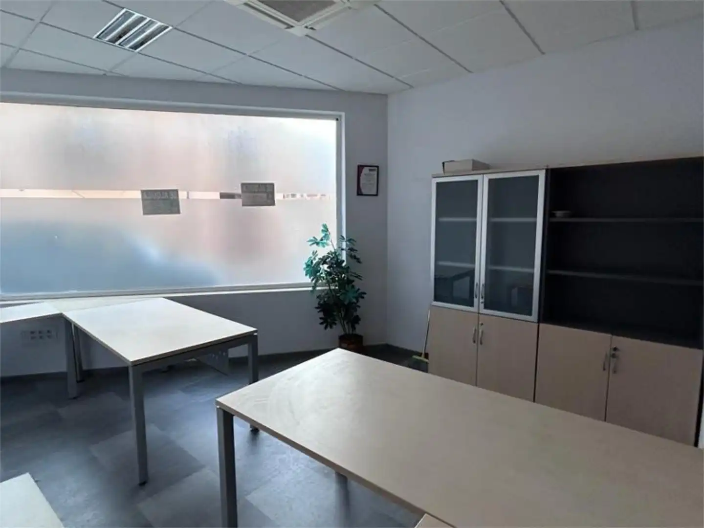 Geschaftsraum zur Miete in Calle Don Casimiro Escrig, 9, Andorra (Teruel) Geschaftsraum zur Miete in Calle Don Casimiro Escrig, 9, Andorra (Teruel)