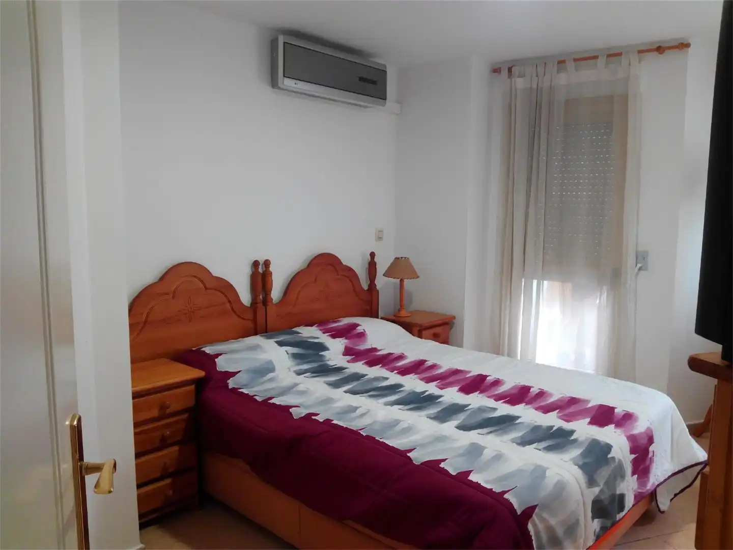 Piso de alquiler en Carrer de Blasco Ibáñez, 16, El Perelló Habitación de Piso de alquiler en Sueca con Aire acondicionado, Terraza y Piscina