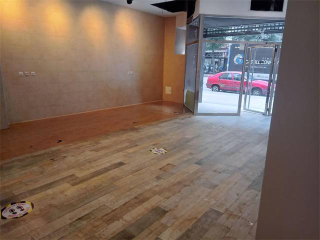 Local comercial en Alquiler en Paseo de la Estación, 35 en Garrido Sur