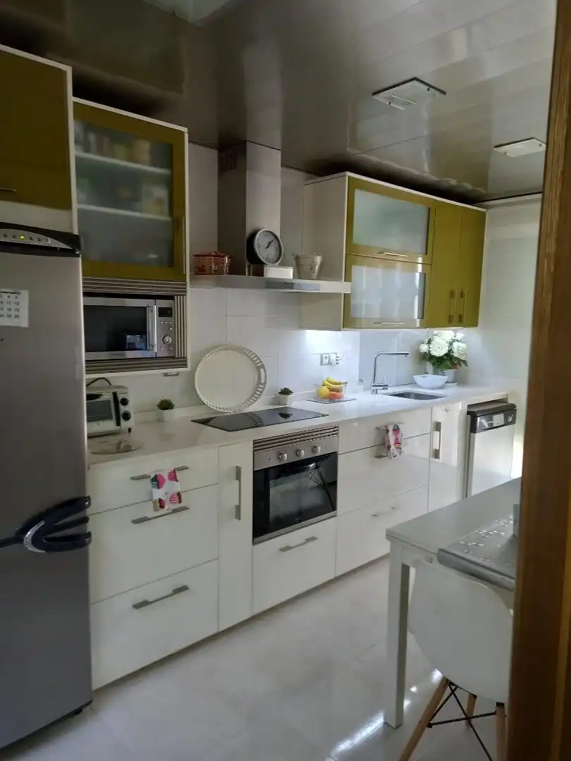 Piso en venta en Calle Manuel Azaña, 45, San Luis Cocina de Piso en venta en Almería con Parking comunitario y Videoportero