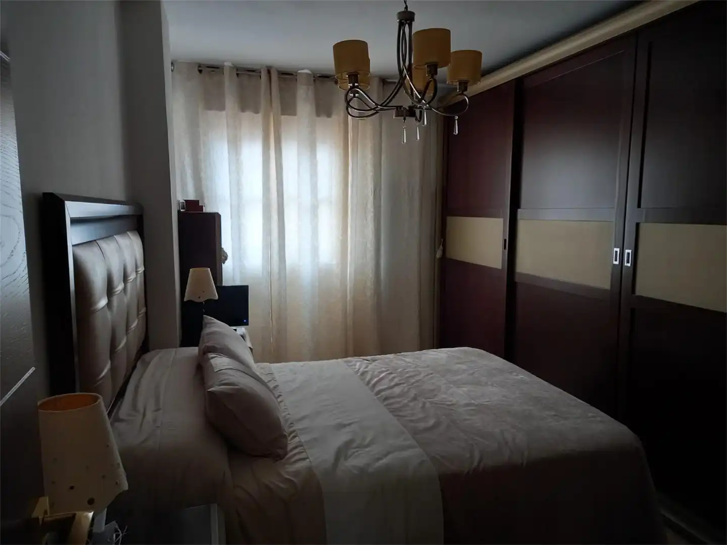 Piso en venta en Calle Manuel Azaña, 45, San Luis Habitación de Piso en venta en Almería con Parking comunitario y Videoportero