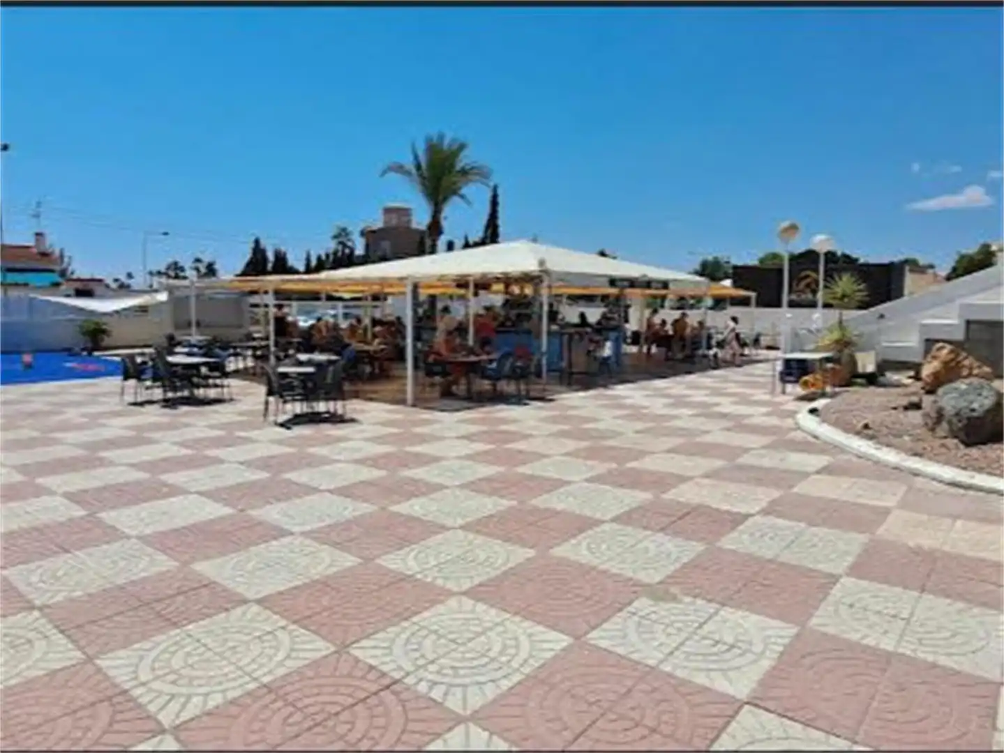 Geschaftsraum zur Miete in Calle Arbizu, 6, Zona Carrefour - Urbanizaciones Geschaftsraum zur Miete in Torrevieja