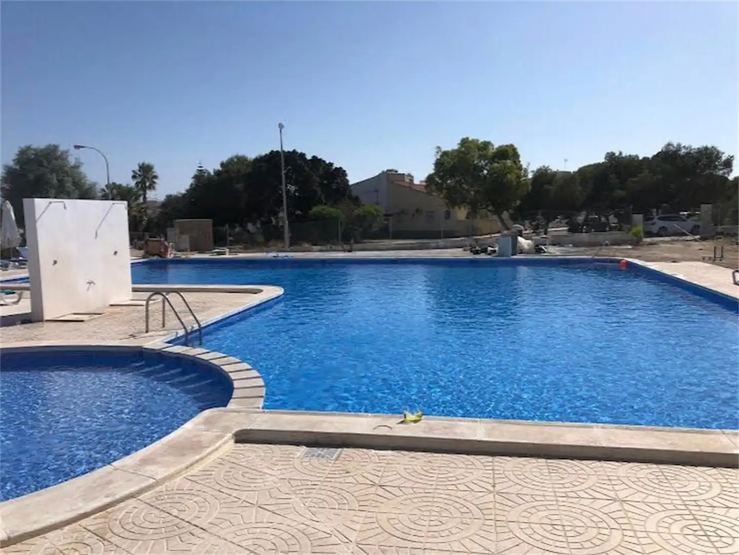 Geschaftsraum zur Miete in Calle Arbizu, 6, Zona Carrefour - Urbanizaciones Schwimmbecken von Geschaftsraum zur Miete in Torrevieja