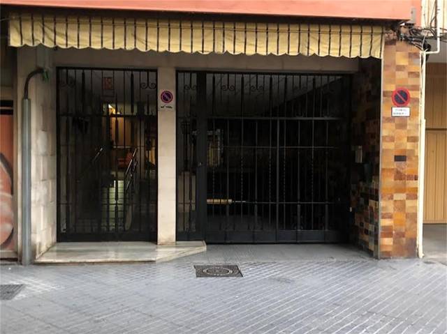 Garaje en Alquiler en Calle del Doce de Octubre, 18 en Zona Centro