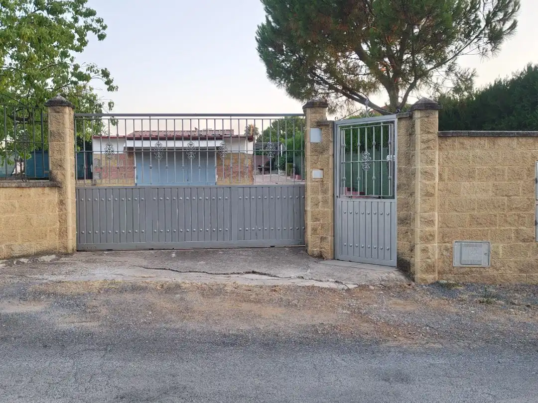 Pis en venda a Calle San Vicente, 19, El Higuerón Pis en venda en Córdoba amb Aire condicionat, Calefacció i Jardí privat