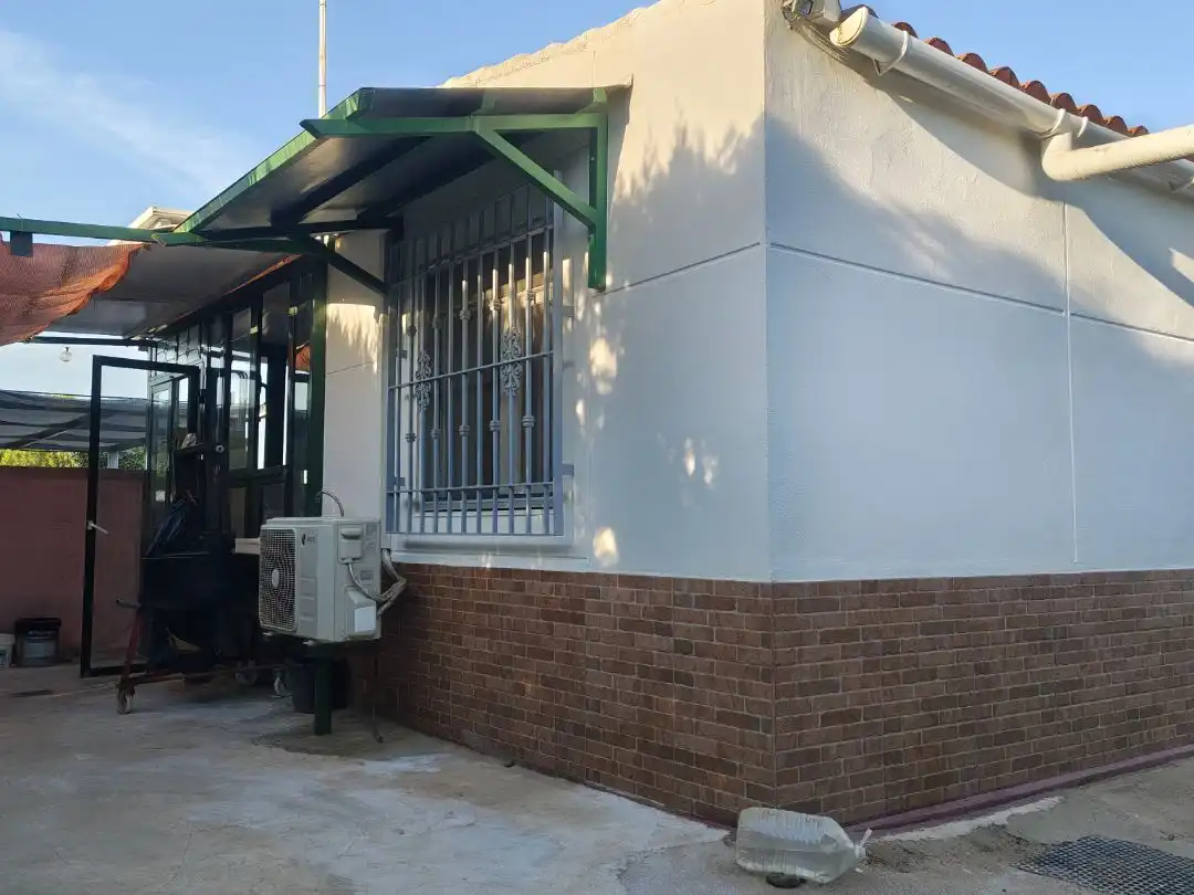 Pis en venda a Calle San Vicente, 19, El Higuerón Vista exterior de Pis en venda en Córdoba amb Aire condicionat, Calefacció i Jardí privat
