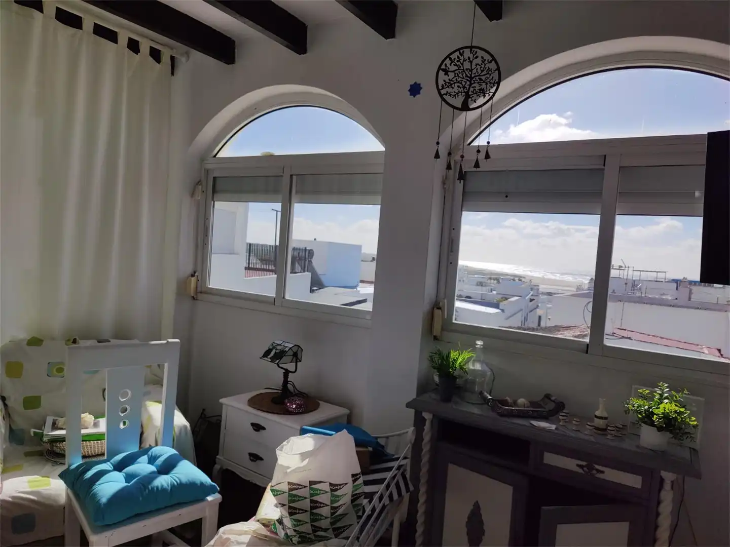 Zimmer in Calle Alta, 6, Conil Schlafzimmer von Wohnung zur untervermieten in Conil de la Frontera mit Terrasse, Möbliert und Ofen