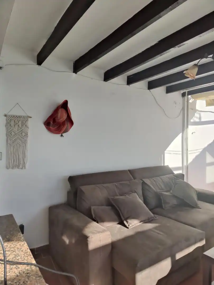 Zimmer in Calle Alta, 6, Conil Wohnzimmer von Wohnung zur untervermieten in Conil de la Frontera mit Terrasse, Möbliert und Ofen