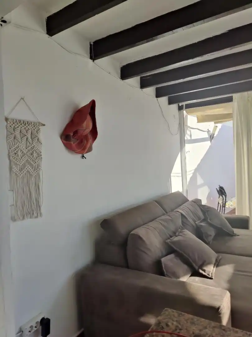 Zimmer in Calle Alta, 6, Conil Wohnzimmer von Wohnung zur untervermieten in Conil de la Frontera mit Terrasse, Möbliert und Ofen