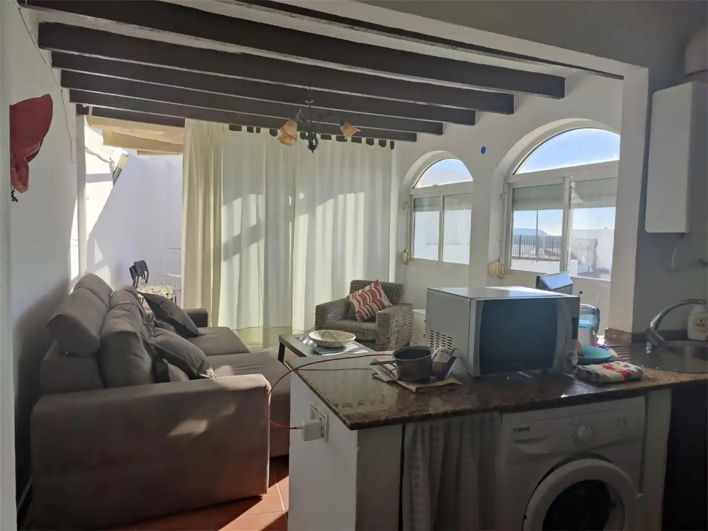 Zimmer in Calle Alta, 6, Conil Wohnzimmer von Wohnung zur untervermieten in Conil de la Frontera mit Terrasse, Möbliert und Ofen