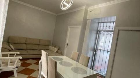 Foto 4 de Casa adosada en venta en Avenida Andalucía, 110, Puente Genil, Córdoba