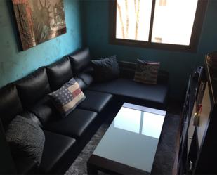 Living room of Flat for sale in Parla  with Air Conditioner, Terrace and Swimming Pool