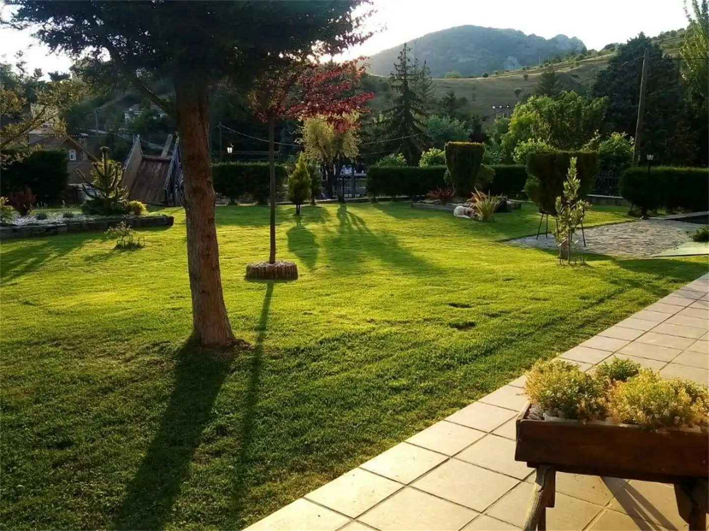 Casa o chalet en venta en Calle Parque Infantil, 28, Cistierna Jardín de Casa o chalet en venta en Cistierna con Terraza y Balcón