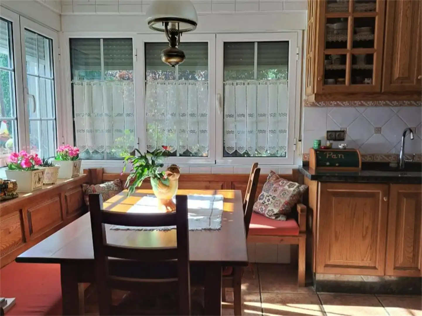 Casa o chalet en venta en Calle Parque Infantil, 28, Cistierna Cocina de Casa o chalet en venta en Cistierna con Terraza y Balcón
