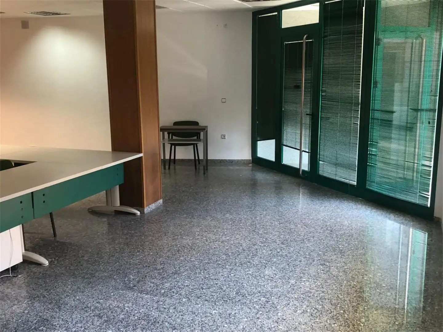 Geschaftsraum zur Miete in Calle General Borrero, 5, Las Pedroñeras Geschaftsraum zur Miete in Las Pedroñeras mit Klimaanlage und Möbliert
