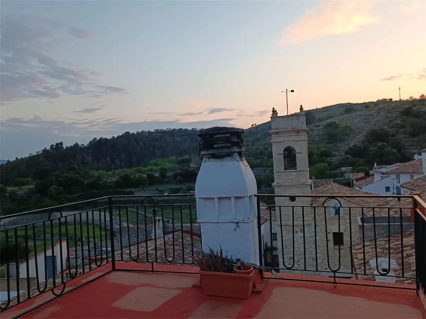 Vista exterior de Finca rústica en venta en Tollos con Calefacción, Terraza y Trastero