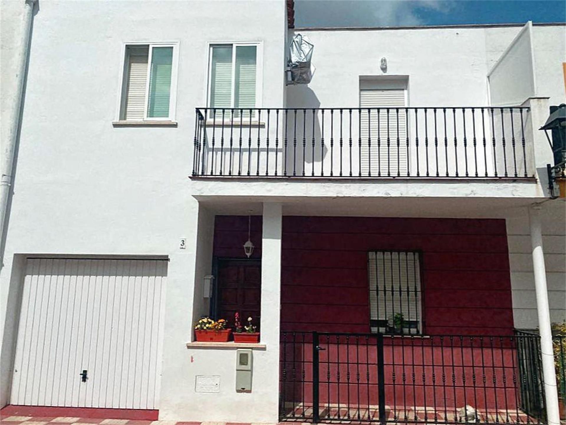 Außenansicht von Wohnung zum verkauf in Alange mit Terrasse, Abstellraum und Möbliert