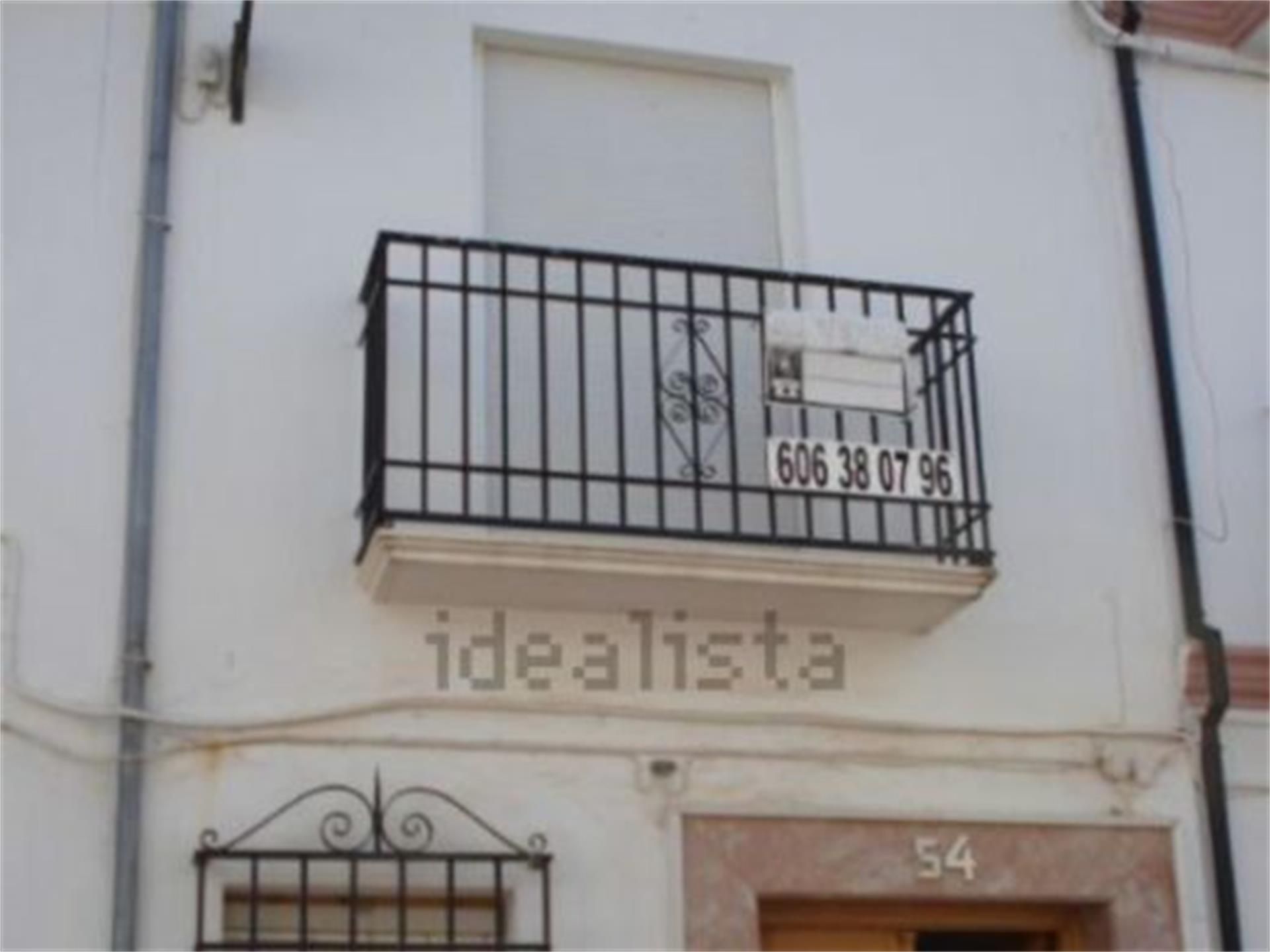 Terrassa de Casa adosada en venda en Cuevas Bajas amb Calefacció, Moblat i Balcó