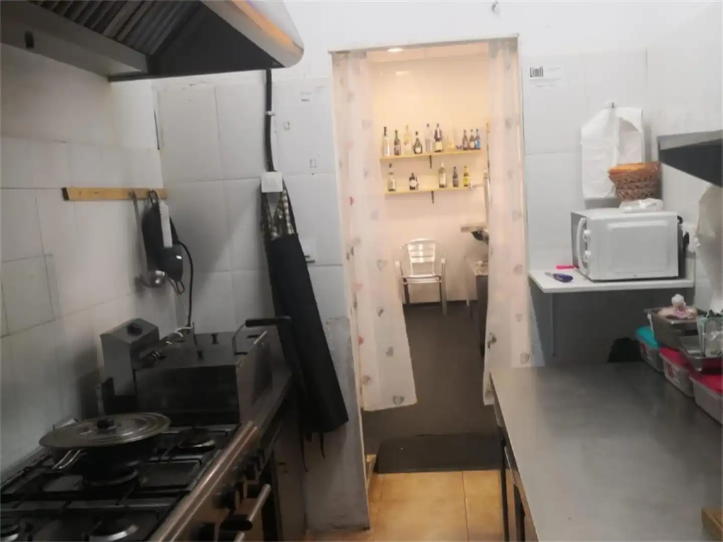 Cocina de Local de alquiler en El Prat de Llobregat con Amueblado