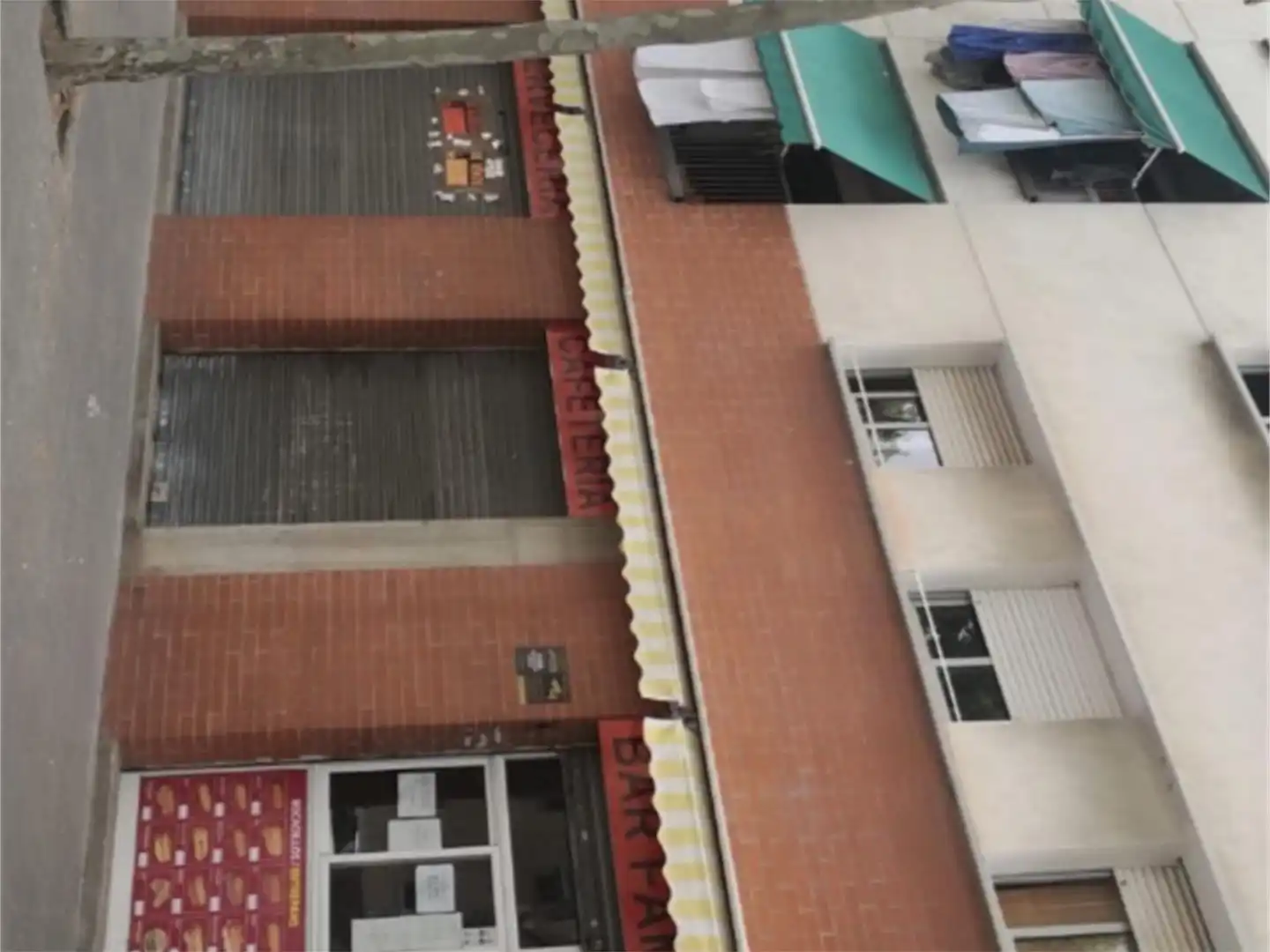 Vista exterior de Local de alquiler en El Prat de Llobregat con Amueblado
