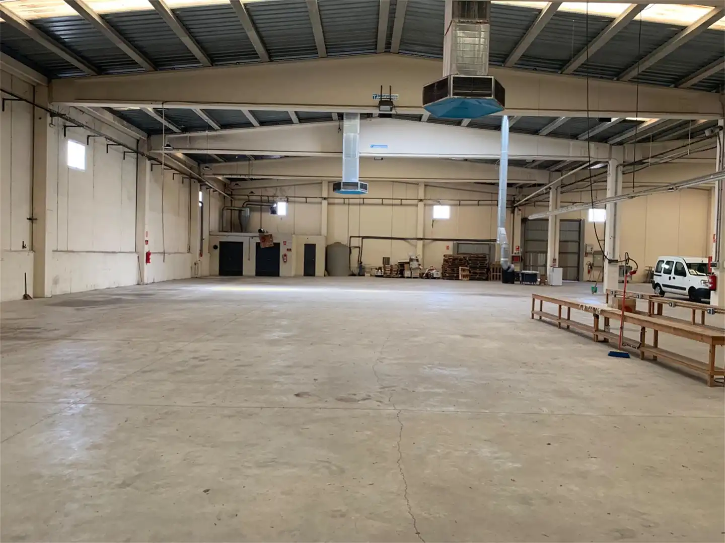 Fabrikhallen zur Miete in Polígono el Arenal, 7, Illueca Fabrikhallen zur Miete in Illueca mit Klimaanlage, Heizung und Möbliert