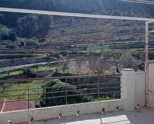 Jardí de Casa adosada en venda en Vall de Gallinera amb Terrassa i Balcó